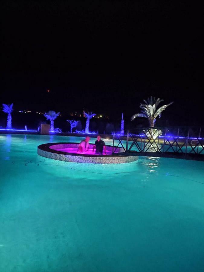 Wawizelte Les Jardins D Amizmiz 6 Piscines Bed & Breakfast エクステリア 写真